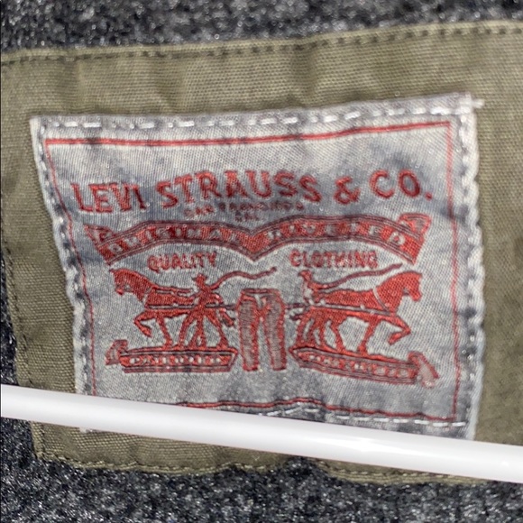 Men's Levi's Hooded Military Trucker Jacket - Picture 2 of 4